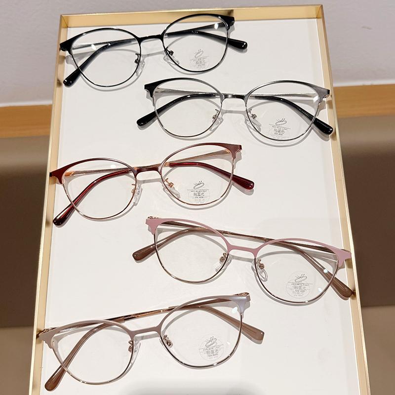 Korean Style Small Reading Glasses For Women New Fashion Cat Eye Far Sight Eyeglasses Unisex Stylish Anti Blue Light Eyewear+4.0