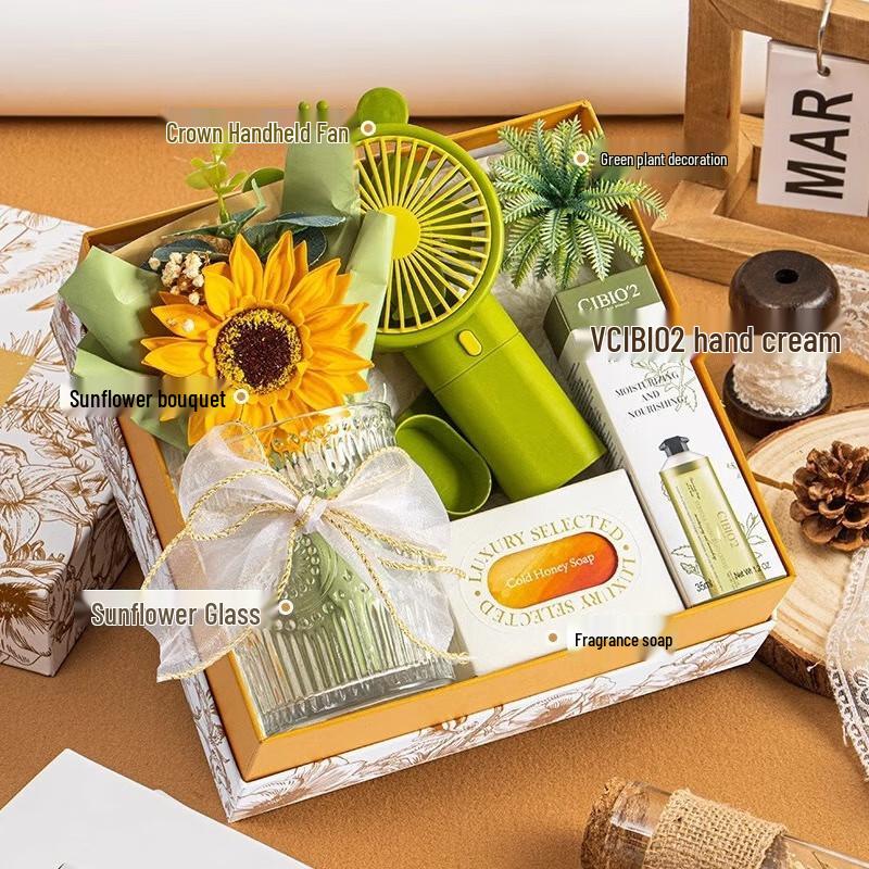 Women s Day Golden Floral Gift Set