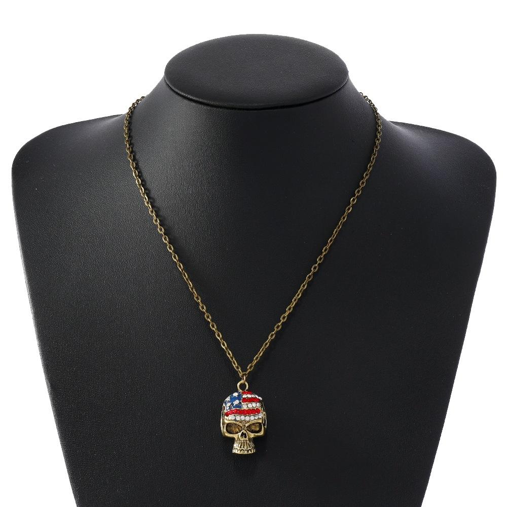 Retro Full Diamond Skull Necklace Trendy Men Women'S Personality Hip Hop Pendant Long Sweater Chain Accessories