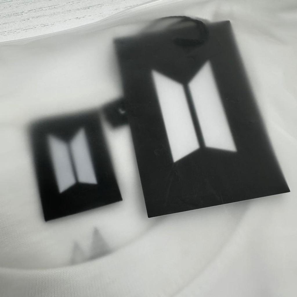 [USED] Limited-edition BTS JIN LA Limited Edition T-shirt L Los Angeles POPUP