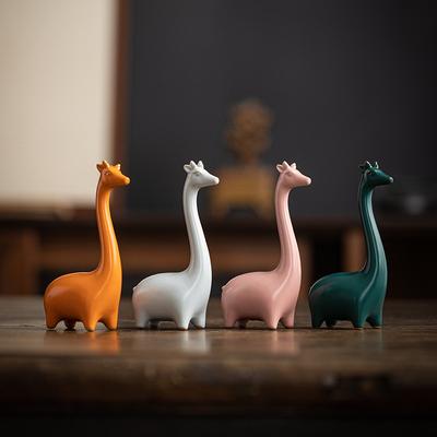 Creative Ceramic Giraffe Statues Ornaments Nordic Living Room Wine Cooler TV Cabinet Desktop Decorative Home Decoration Crafts