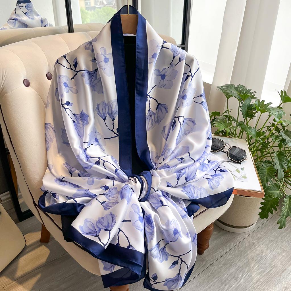 Luxury Style Sunscreen Shawls Popular 2024 New Beach Bandanna The Four Seasons Design Scarves Women 180X90CM Square Silk Scarf