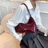 New Fashion Shoulder Bag Oily Skin Spice Girl Premium Sense Simple Casual Underarm Bag Crescent Versatile Portable Girl