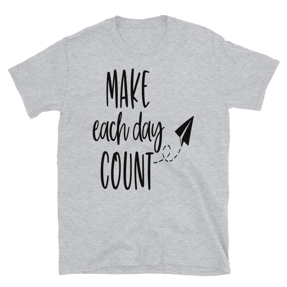 

Make Each Day Count Paperplane T-Shirt M