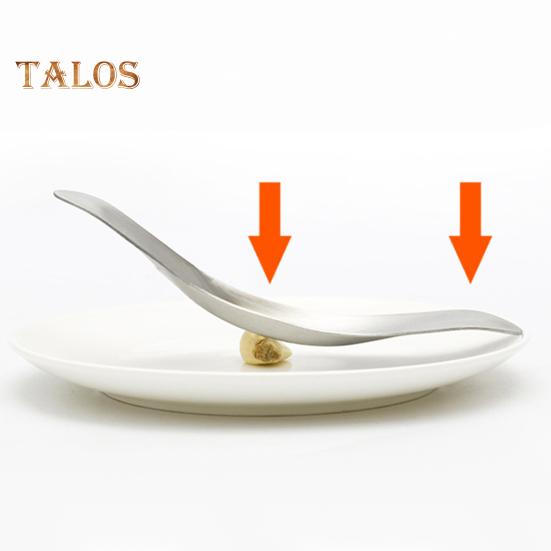 Garlic Masher Stainless Steel Garlic Press Mincer Dishwasher Safe Manual Curved Garlic Crusher Chopper Tool for Kitchen