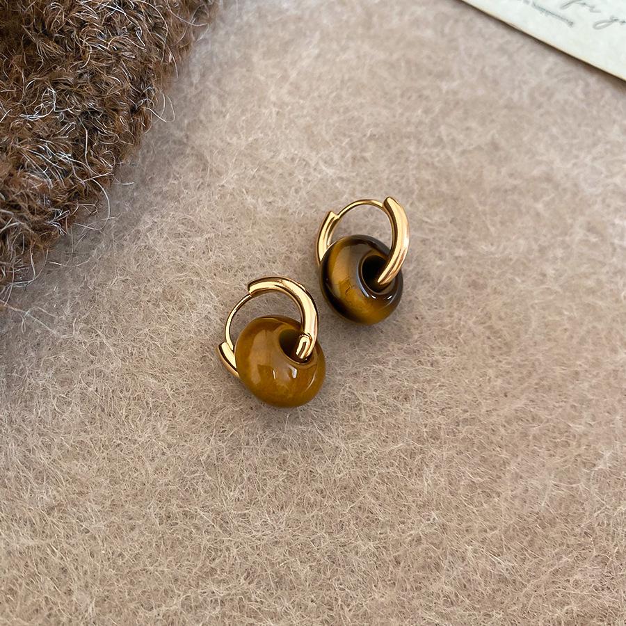 

Серьги-пусеты Maillard Silver Needle: Геометрические неровные серьги-пусеты из смолы для женщин