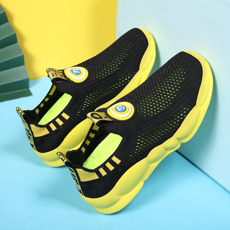 2025 Summer New Hollow Middle and Older Children's Lightweight Fashion Sports Shoes One Pedal Men's Soft Breathable Casual Shoes
