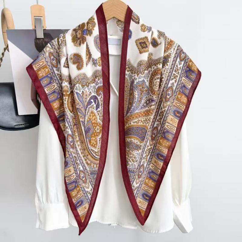 Women S Vintage Style Large Triangle Scarf For Decoration And Matching Jeans