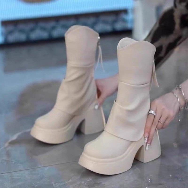 The New Style of Shoes Features Fleece, Thickened, Warm Patent Leather, High-heeled, Chunk-heeled Women's Boots and Ankle Boots