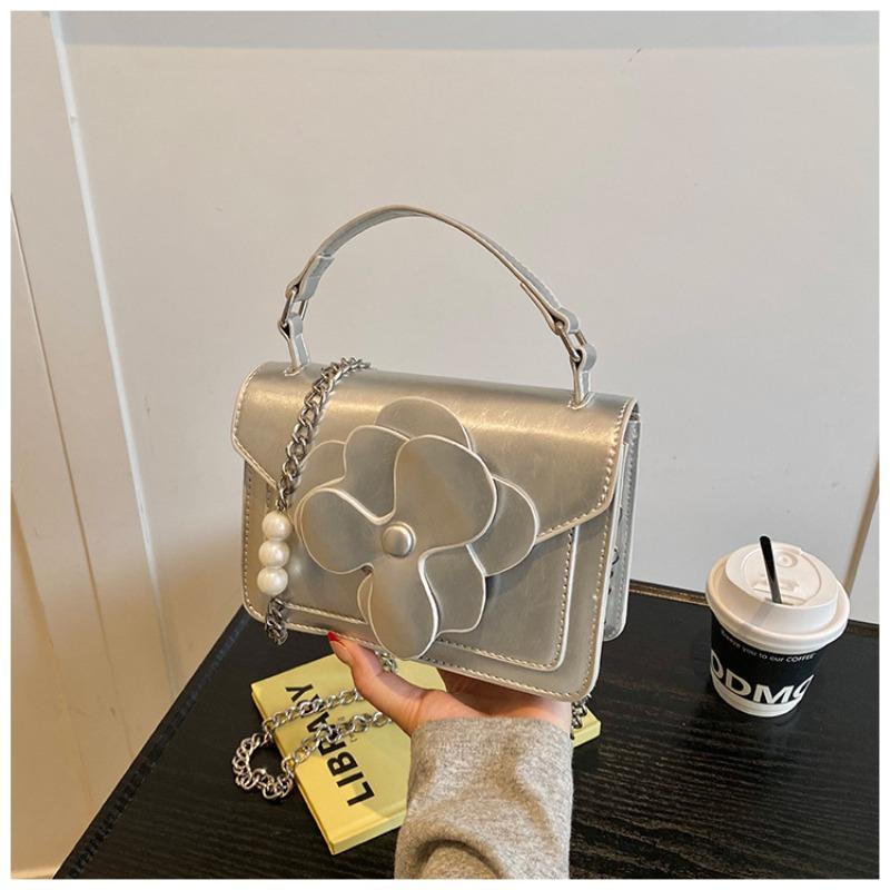 Nowa damska torebka Sen urocza mała świeża literacka kwiatowa mała kwadratowa torebka słodka i urocza crossbody pod pachę torebka trend