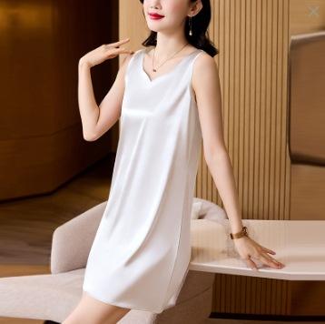 Women's Sleeveless Slip Dress V Neck Solid Color Elegant Satin Nightgown Loungewear