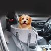 Sicherer Reise-Haustier-Autositz mit abnehmbarem Armlehnenkissen, erhöhter Sitz, Sicherheitsgurt und Mittelkonsolen-Halterung für Hunde, Katzen, Haustierbedarf