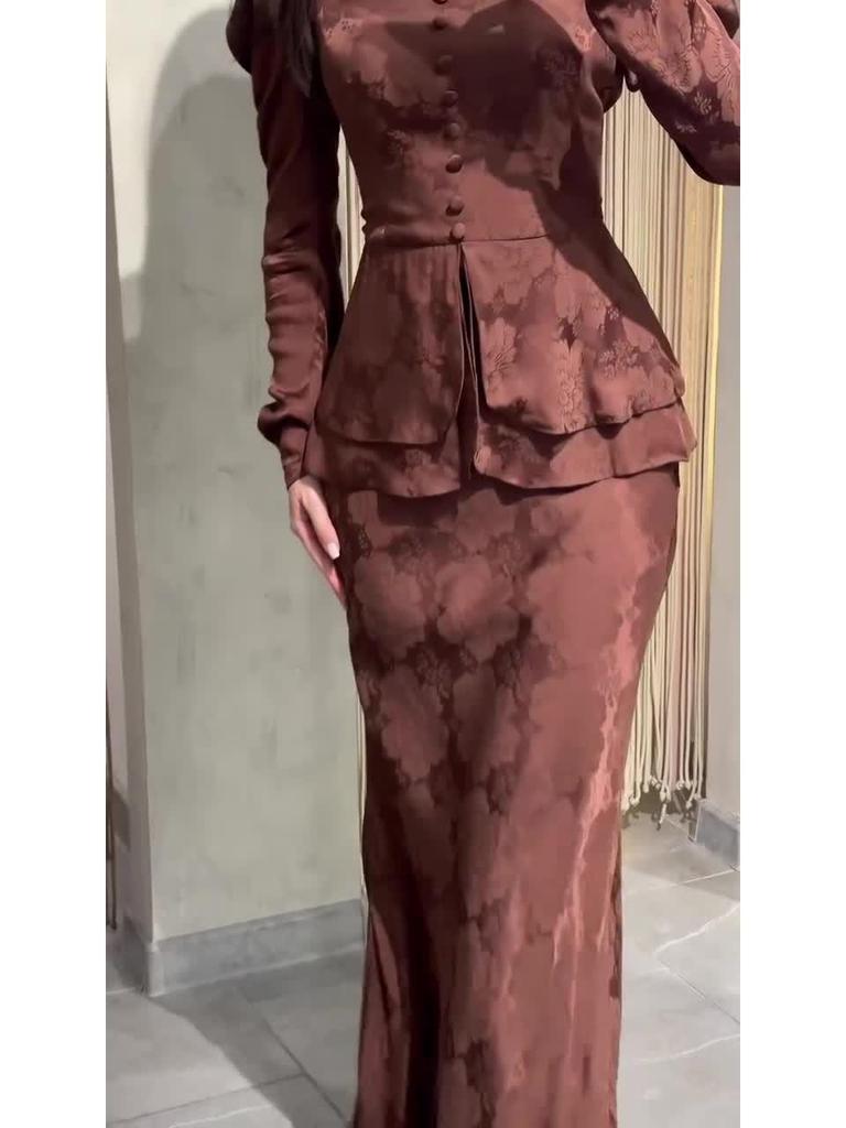Elegant Retro Slim Long Sleeve Dress for Women - Spring 2025 Collection