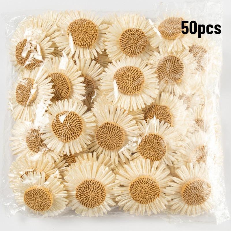 50 Stück Künstliche Gänseblümchen & Sonnenblumen 4 Farben Natürliches Raffia-Material DIY Basteln Hochzeit Haarschleier Tischmittelstück Dekoration