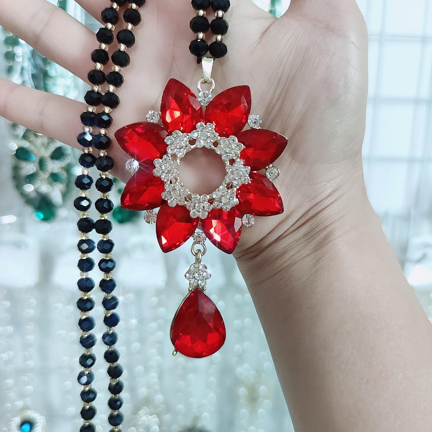 

Korean Version Versatile Sweater Chain Female Long Retro Fashion Crystal Flower Necklace Clothes Pendant Ethnic Style Accessories