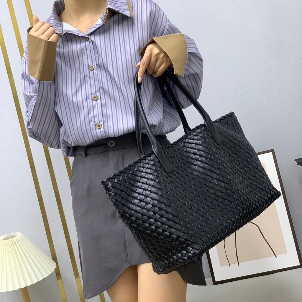 New Double-sided Woven Tote Bag Women's Genuine Leather Shoulder Handbag Large-capacity Shopping Bag Vegetable Basket Commuter Versatile