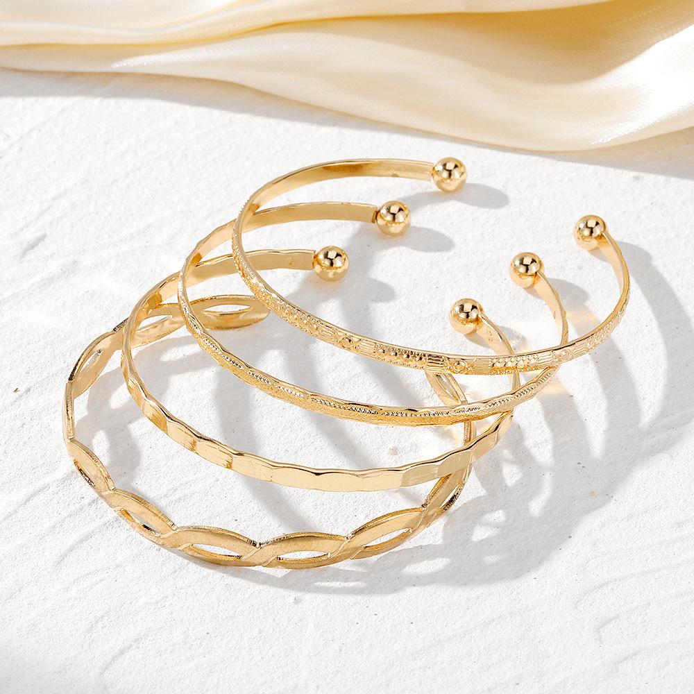 4 Stück/Set Geeignet für den täglichen Gebrauch Stapelbare Armbänder Mehrschichtig Damen Klassisches Ketten Design Vintage Kreativ Ein Geschenk Modeschmuck Für Feiertage
