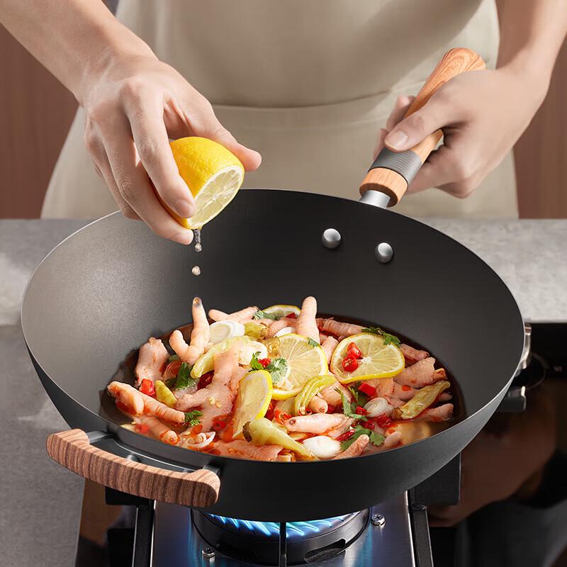 Supor True Rust-Proof Titanium Iron Wok
