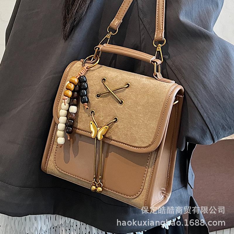 Backpack Women's Fashion Niche Design Portable Korean Version Casual School Bag Street Trend Student Lightweight Travel Backpack