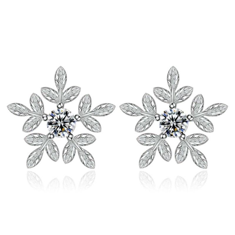 Kolczyki sztyfty w stylu Mori z koreańskim słodkim liściem, cyrkoniami i płatkiem śniegu dla kobiet - świąteczna biżuteria z temperamentem