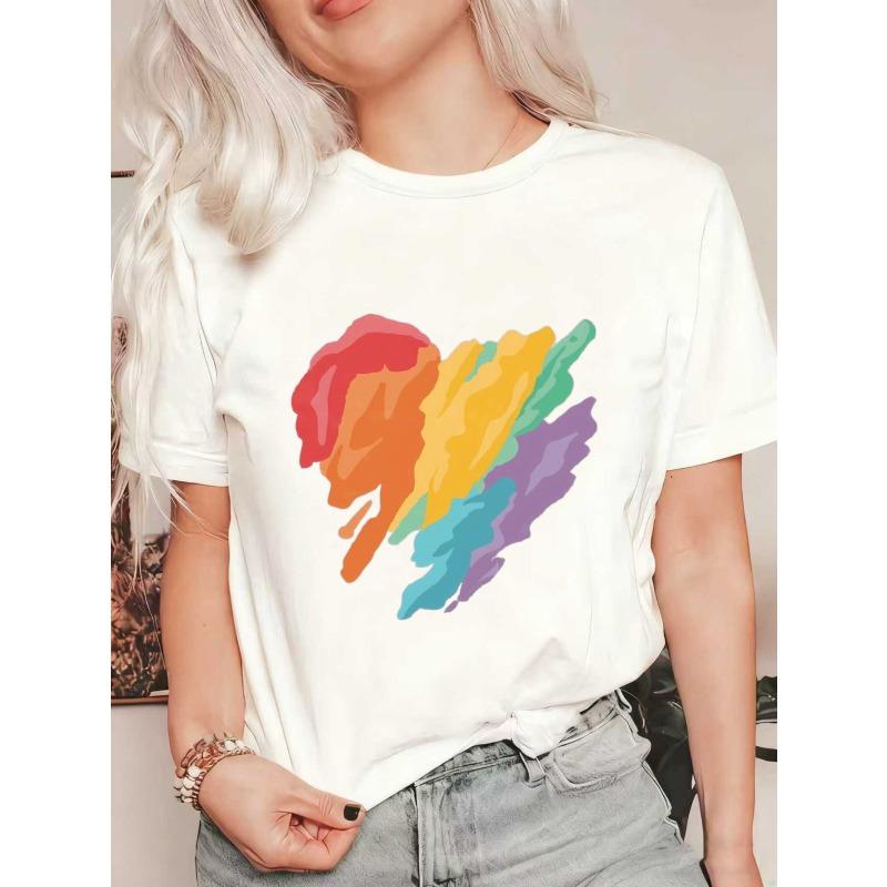 Oversize Women's Short-Sleeve T-Shirt with Rainbow Brushstroke Heart Print