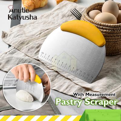 1Pc Multi-purpose Stainless Steel Scraper With Scale Semicircular Thickened Not-Sticky Pizza Dough Cutter Kitchen Baking Tool