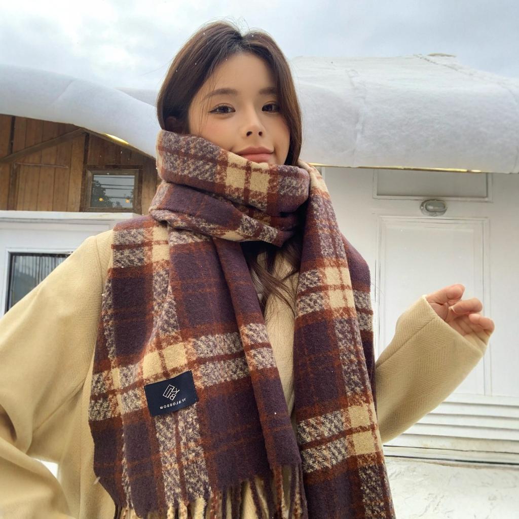 Student atmosphere shows white taro purple scarf women's new winter warm scarf plaid fringed large shawl