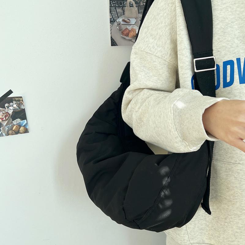 Moda Kadın Büyük Kapasiteli Çapraz Omuz Çantası Aşağı Pamuklu Rahat Basit Ve Çok Yönlü