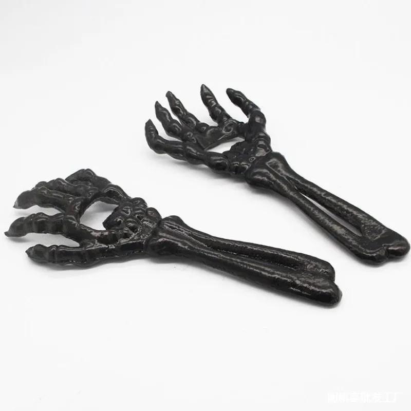 Dobeli 7.2'' Gusseisen Skeletthand Flaschenöffner Geisterfest Metall Mittelhandknochen Finger Getränk Bierdeckel Öffnungswerkzeug