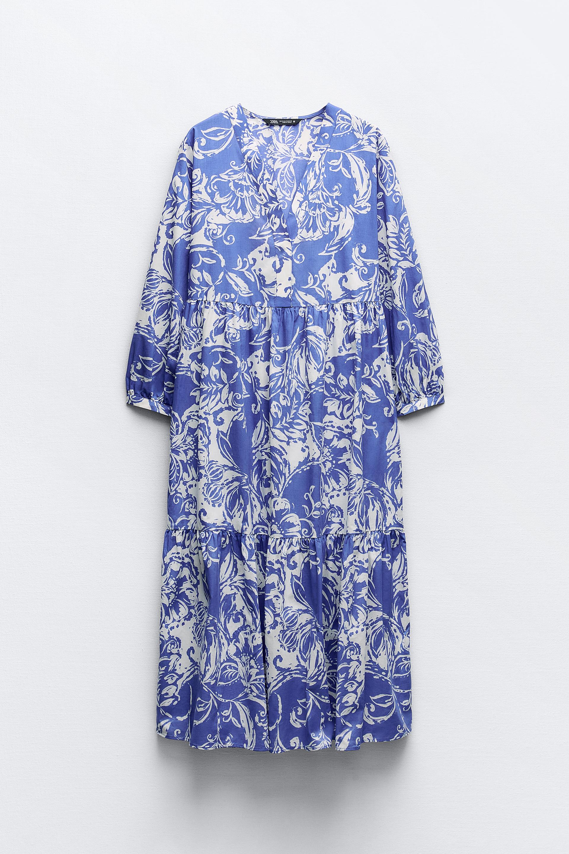 

ПЛИССИРОВАННОЕ ПЛАТЬЕ С ПОЯСОМ