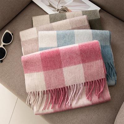 100% Wollschal mit Karomuster für Damen - Hochwertig, Warm, Vielseitig mit Fransen - Perfekt für Herbst und Winter