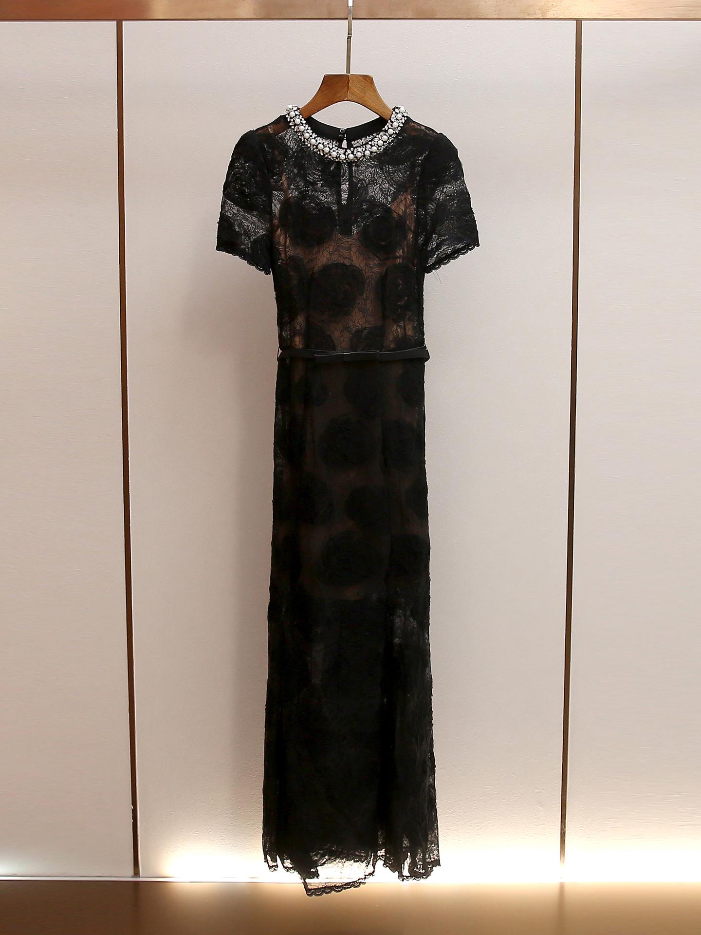 Elegant Autumn/Winter Fishtail Dress: Heavy Embroidery, Rhinestones, Water-Soluble Lace Medium