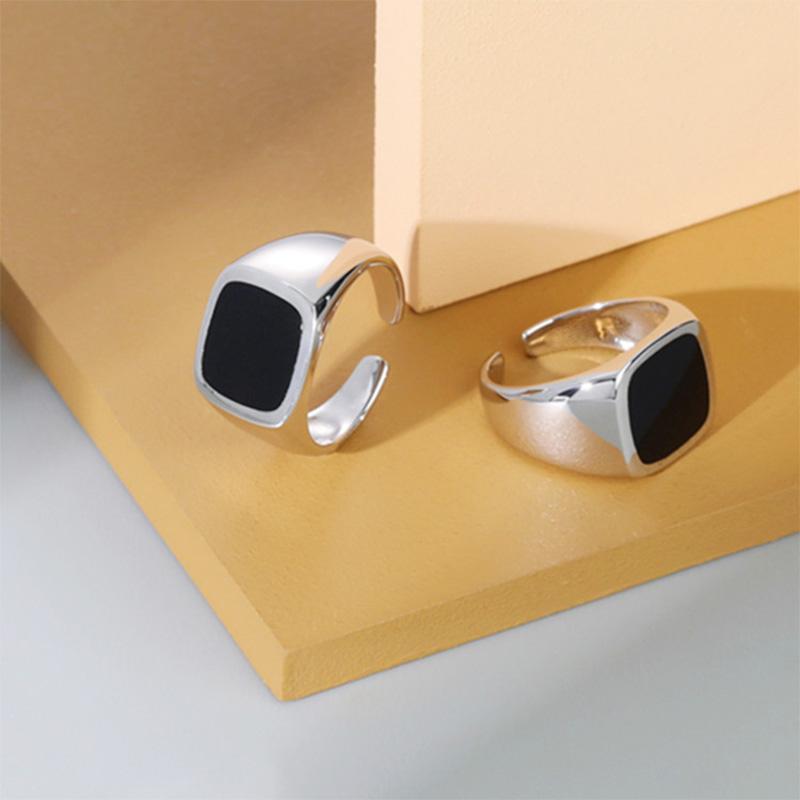 Retro Flat Square Black Glass Onyx Tail Ring For Women Classic Zinc Alloy Open Ring Designer Jewelry Accessories Unisex Gift