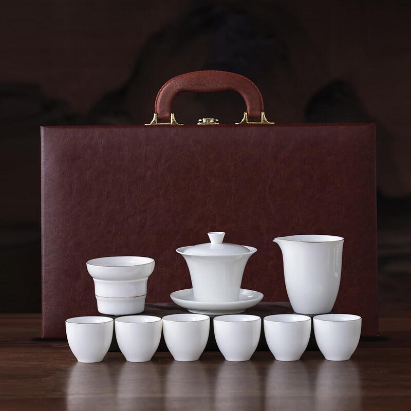 

Ru Han Ceramic Tea Set with Gold-Painted Gaiwan