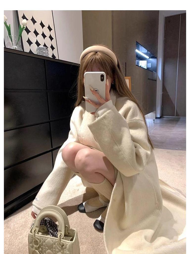2026 Autumn/Winter Women's High-End Oatmeal Wool Coat - Korean Style, Loose Fit, Petite