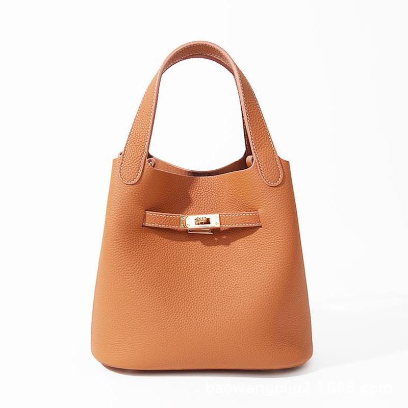 Bolsa de Hombro y Cruzada Sencilla para Mujer 2025 Verano Diseño Coreano de Nicho Bolso Cubo de Gama Alta