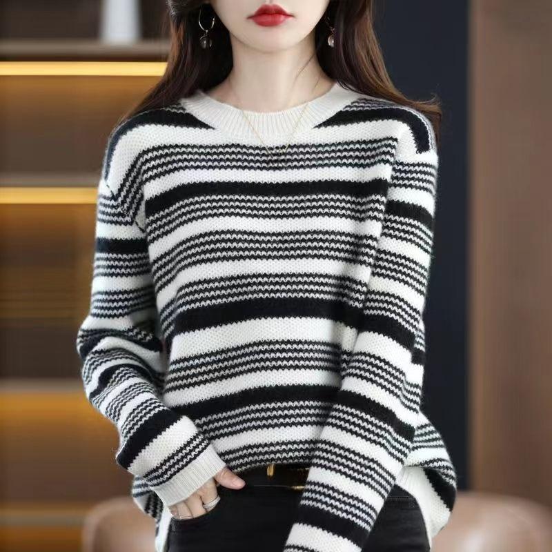 Elegant Round-neck Knitted Sweater for Women Contrasting Color Striped Sweater for Women Loose Long-sleeved Pullover for Autumn and Winter