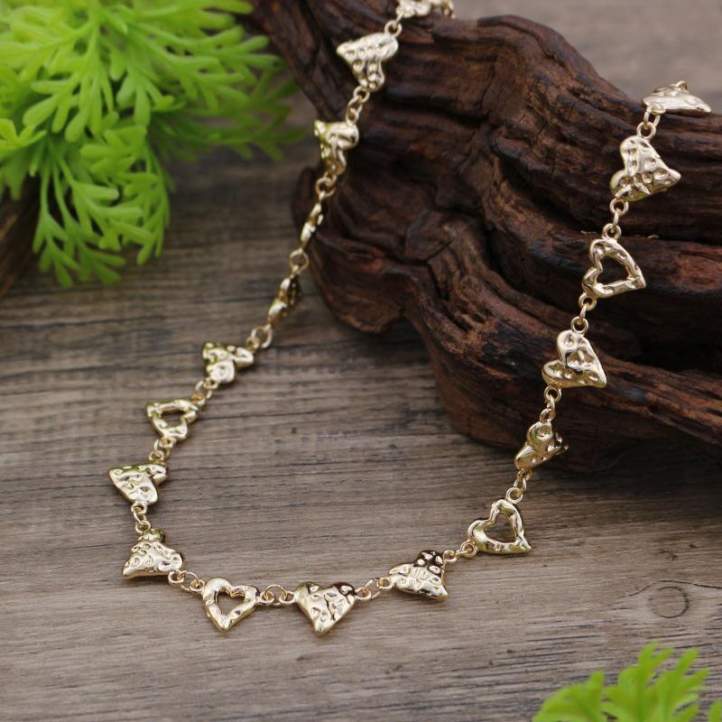 New Hollow Love Necklace Women's Simple High Sense Beating Heart Shaped Versatile Girlfriend Couple Necklace