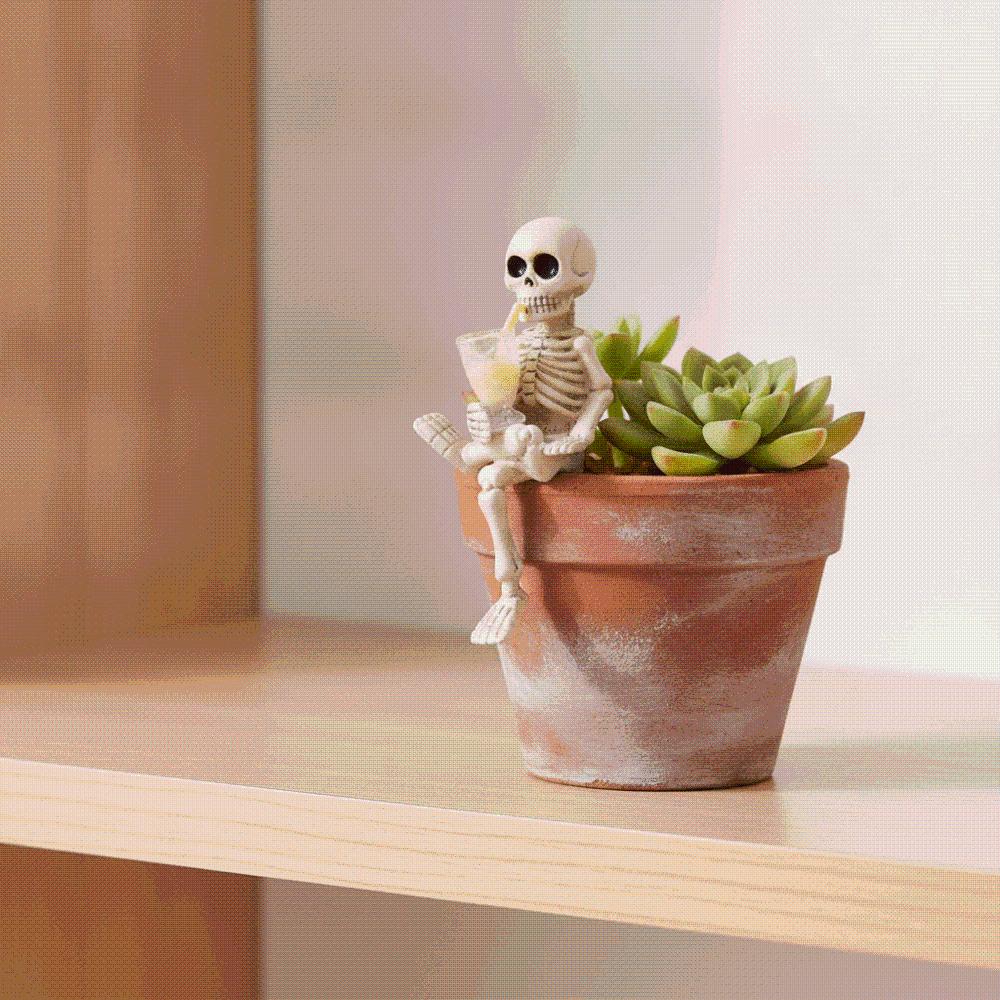 Weatherproof Miniature Skull Figurine Miniature Halloween Garden Ornament Plant Lovers