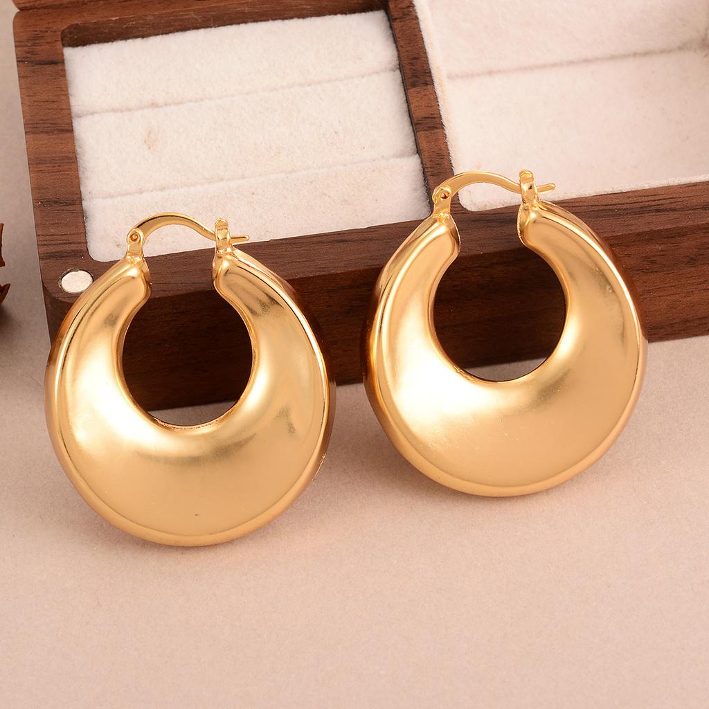 Full-glossy Concave-convex Hollow Earrings C-shaped Earrings 2026 New Simple and Fashionable High-end Earrings for Women