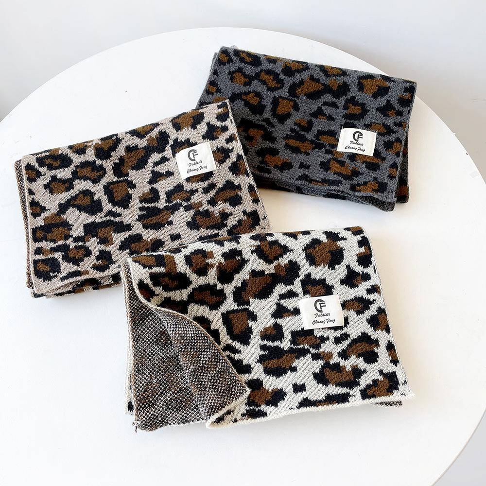 Niche leopard print knitted wool scarf women's autumn and winter thickened wool blended scarf temperament versatile and warm