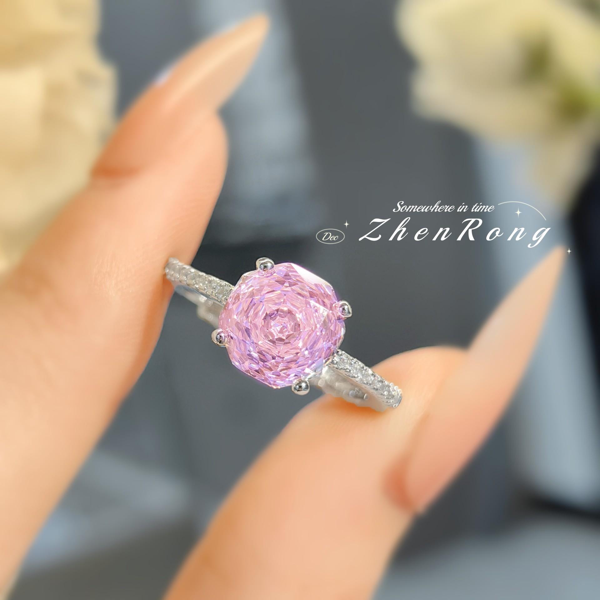 

Вишукані підвіски з кубічного цирконію фіолетового кольору з огранюванням у вигляді троянди, сережки-пусети, кільця мідного кольору, набори з цирконію для жінок resizable