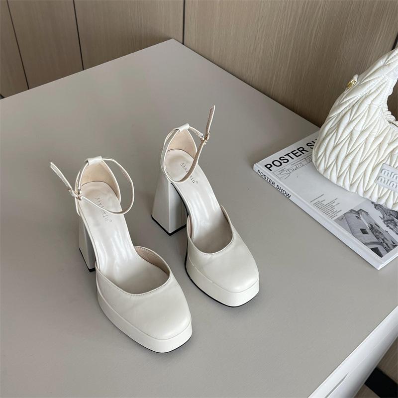 Summer New Sandals for Women with A Buckle and Thick Heel 13CM Square Toe Hollow High Heels for Women Sandalias