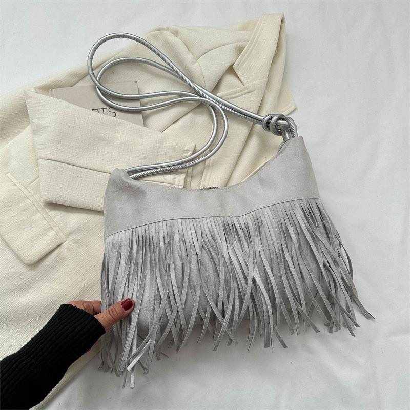 Vintage-inspired Canvas Tote Bag With Tassels And Spacious Interior For Daily Use