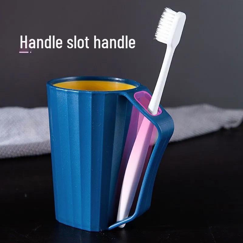 Dual-Color Toothbrush & Mouthwash Cup with Handle - Anti-Fall Design for Dorm or Couple Use