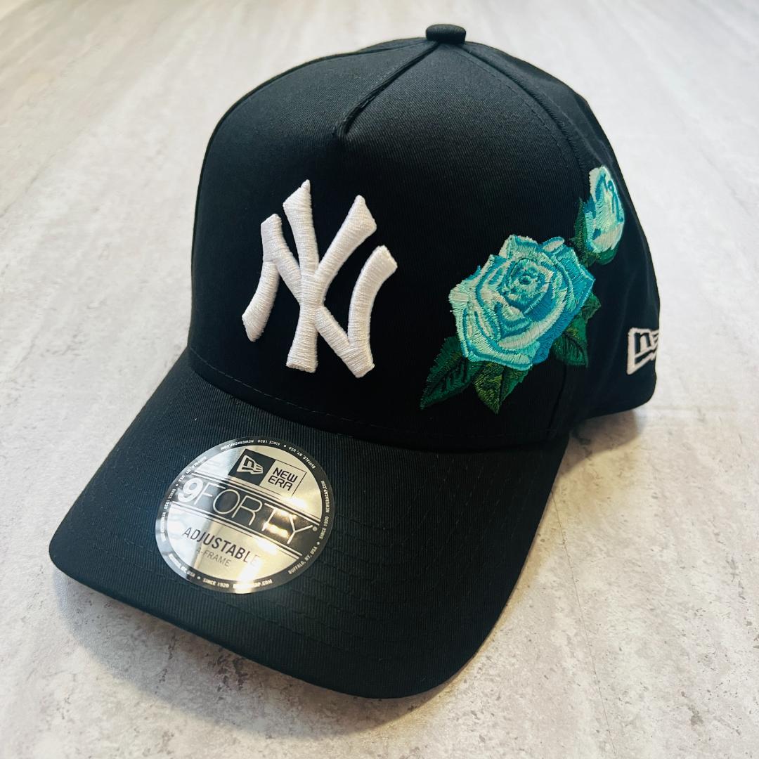 

[USED] Overseas Exclusive! NY Yankees Cap in Tiffany Blue with Rose Design