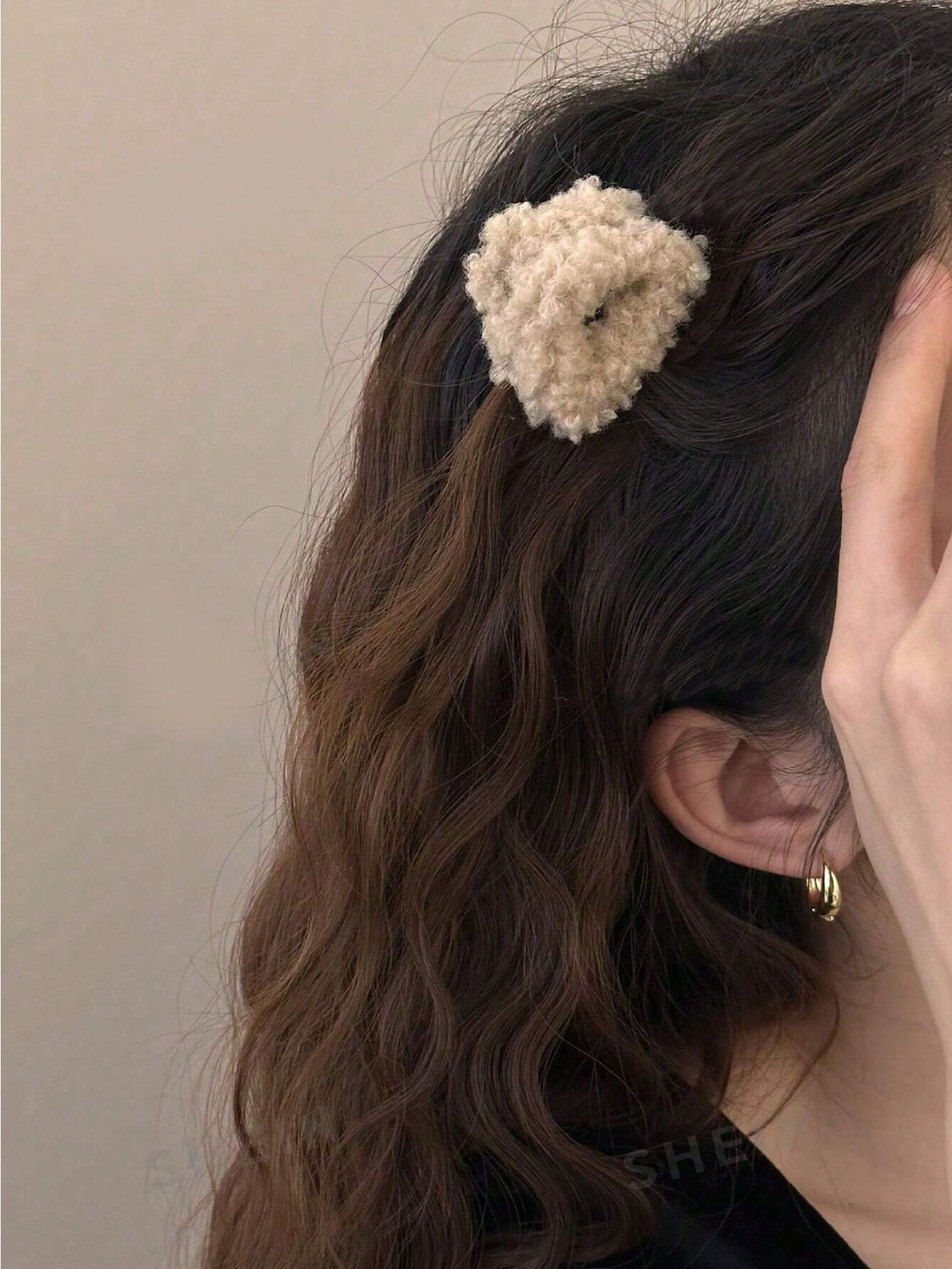 

2 шт./компл. Модные милые плюшевые треугольные ушки, маленькие заколки для волос для женщин, аксессуары для волос