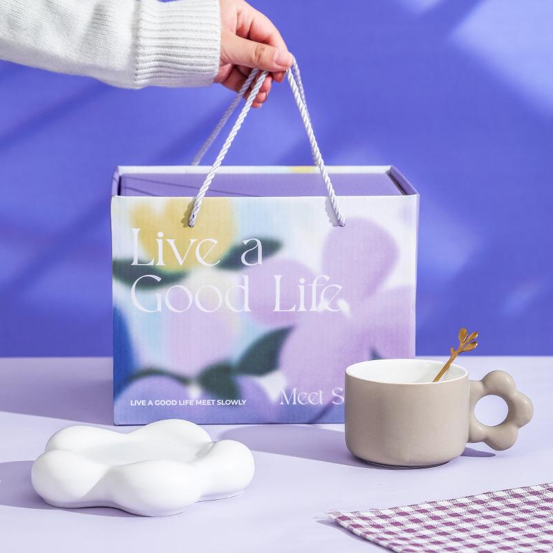 

Living Well, High Value Ins Fengshui Cup Gift Set Ceramic Cloud Coffee Cup Holiday Gift Souvenir 250ml