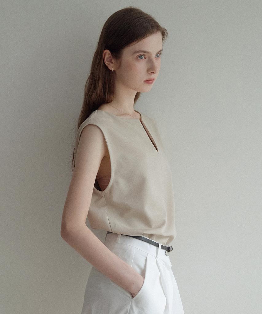 LENAV Esy Sleeveless Blouse (Beige)