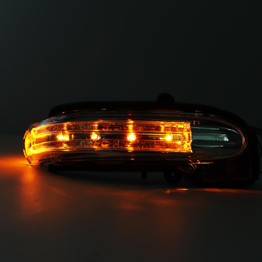 Car Side Marker Light Door Wing Rearview Mirror Turn Signal Indicator Side Light Lamp For Mercedes For Benz W203 4Door 2004-2007